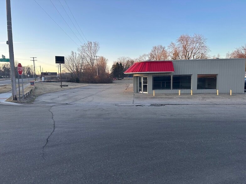 More Photos Of 3516 Elmport Rd, Bridgeport Storefront Retail Office For Sale