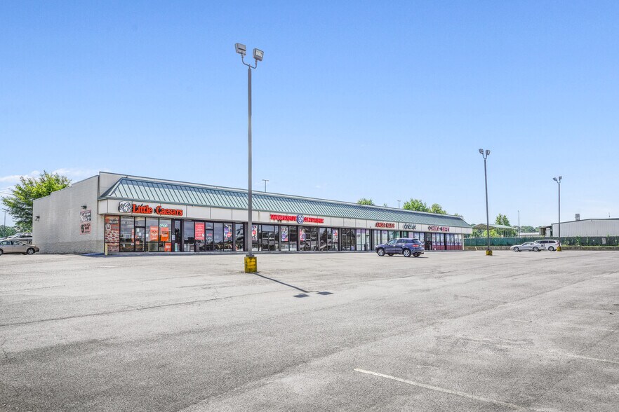 More Photos Of 2044 US Highway 431, Boaz Freestanding For Lease