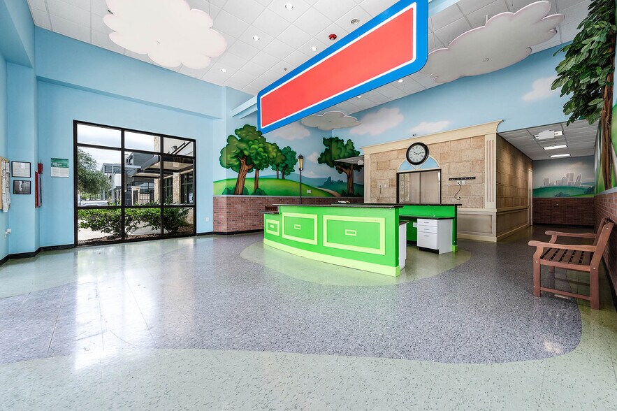 More Photos Of 12152 Shadow Creek Pky, Pearland Daycare Center For Lease