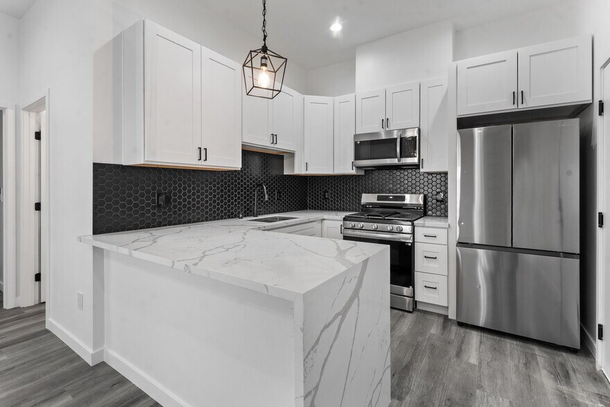 More Photos Of 8353 Ivory Coast Dr, San Diego Multifamily For Sale