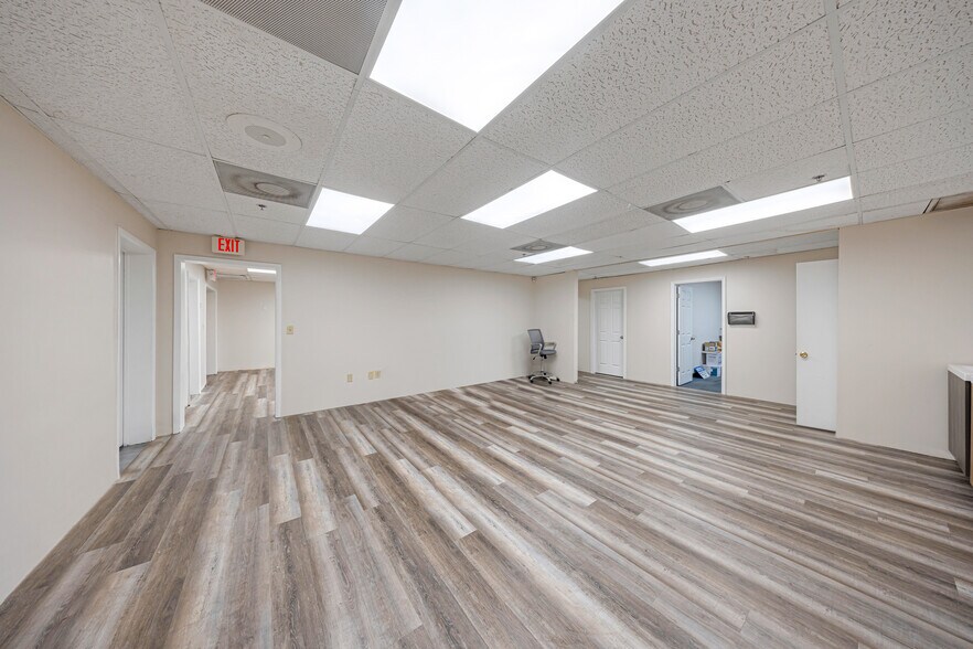 More Photos Of 7955 W 20th Ave, Hialeah Warehouse For Sale