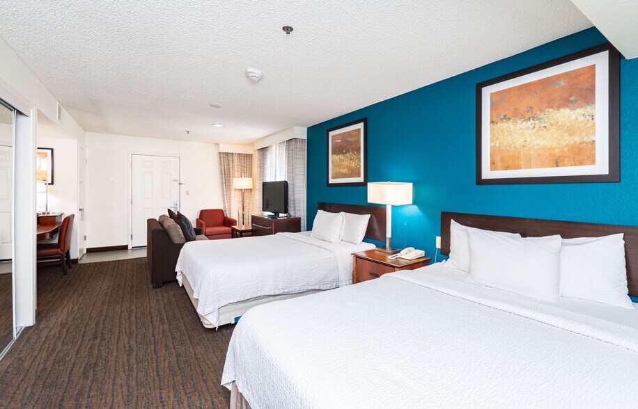 More Photos Of 1530 Howe Ave, Sacramento Hotel For Sale