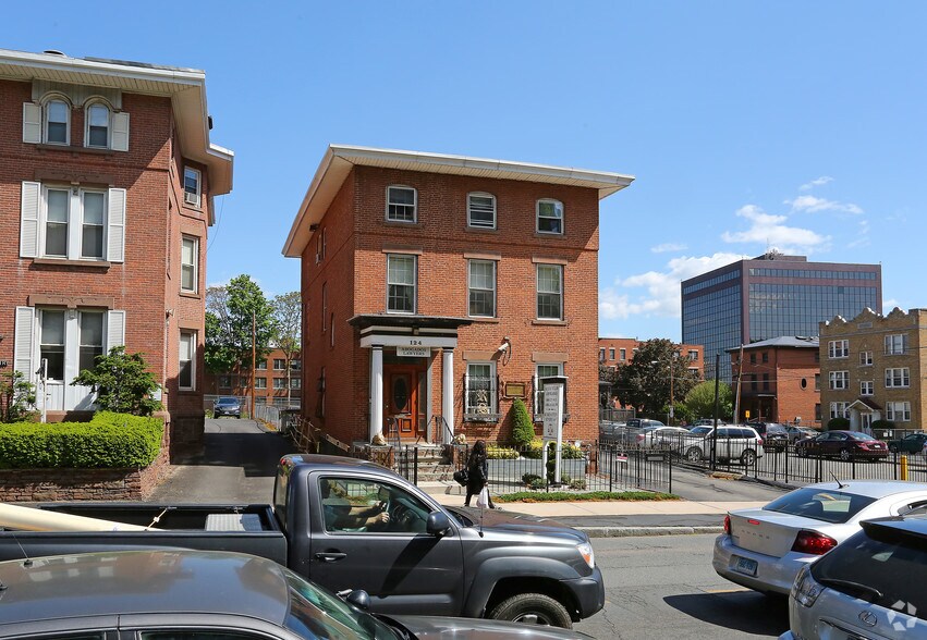 More Photos Of 124 Jefferson St, Hartford Office For Lease