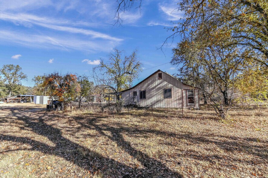 More Photos Of 206 Main St, Murphys Land For Sale