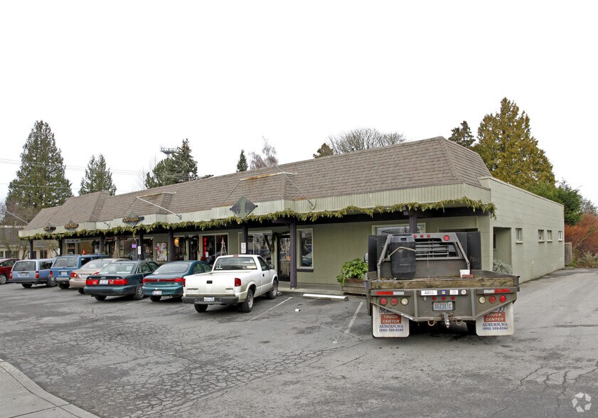 More Photos Of 9920 SW Bank Rd, Vashon Storefront For Sale