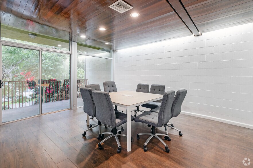 More Photos Of 5969 Washington Blvd, Culver City Loft Creative Space For Lease