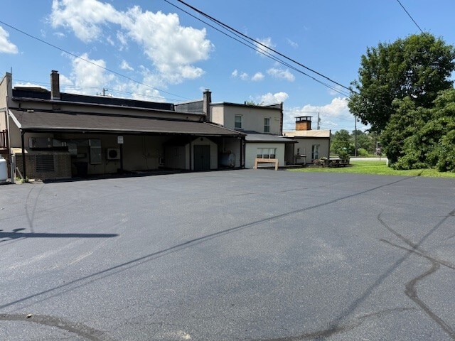 More Photos Of 824 8th Ave, Bethlehem Office For Sale