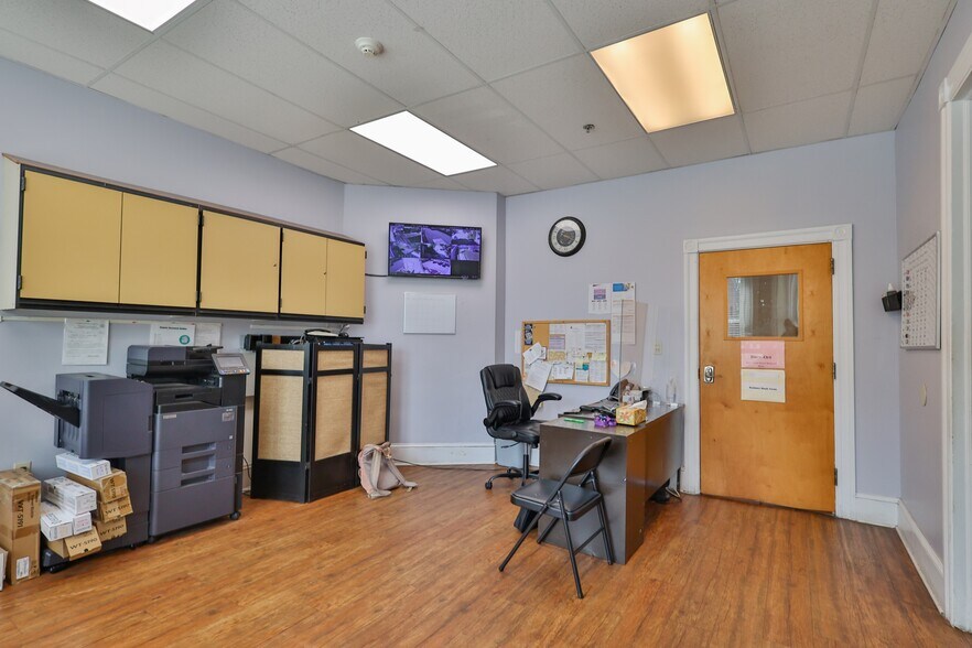More Photos Of 541 Seneca St, Fountain Hill Healthcare For Sale