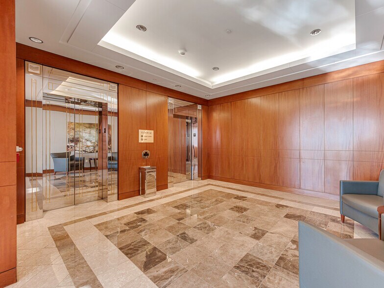 More Photos Of 301 S College St, Charlotte Office For Lease