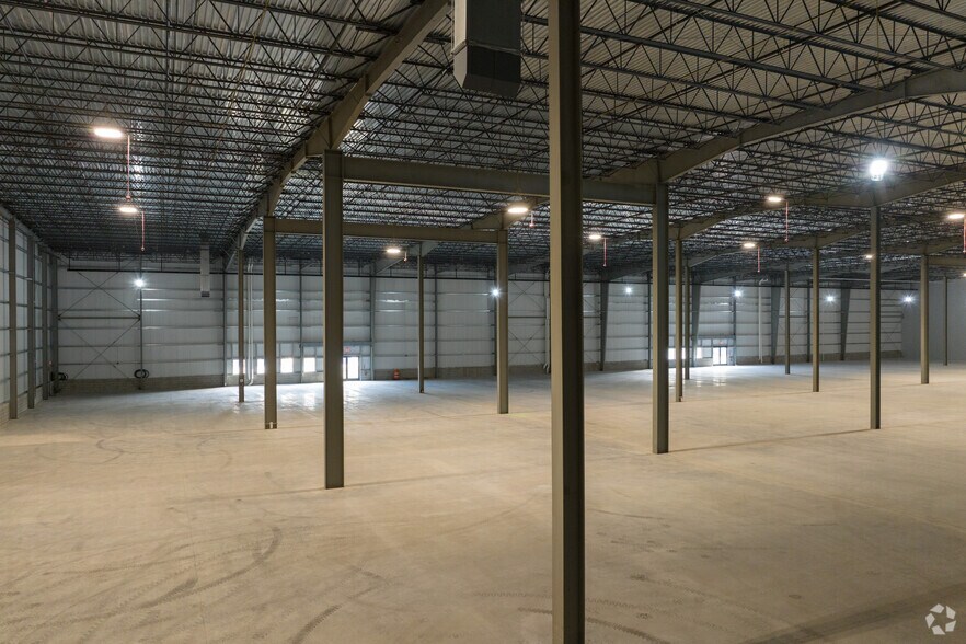 More Photos Of 2 Steelworkers Way, Lackawanna Unknown For Lease