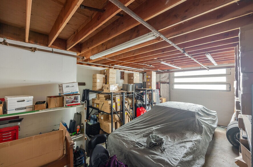 More Photos Of 207 Harvard Ave, Half Moon Bay Warehouse For Sale