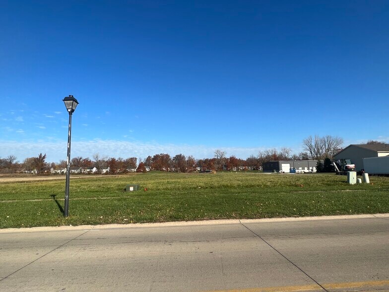 Primary Photo Of 32868 Pin Oak Pkwy, Avon Lake Land For Sale