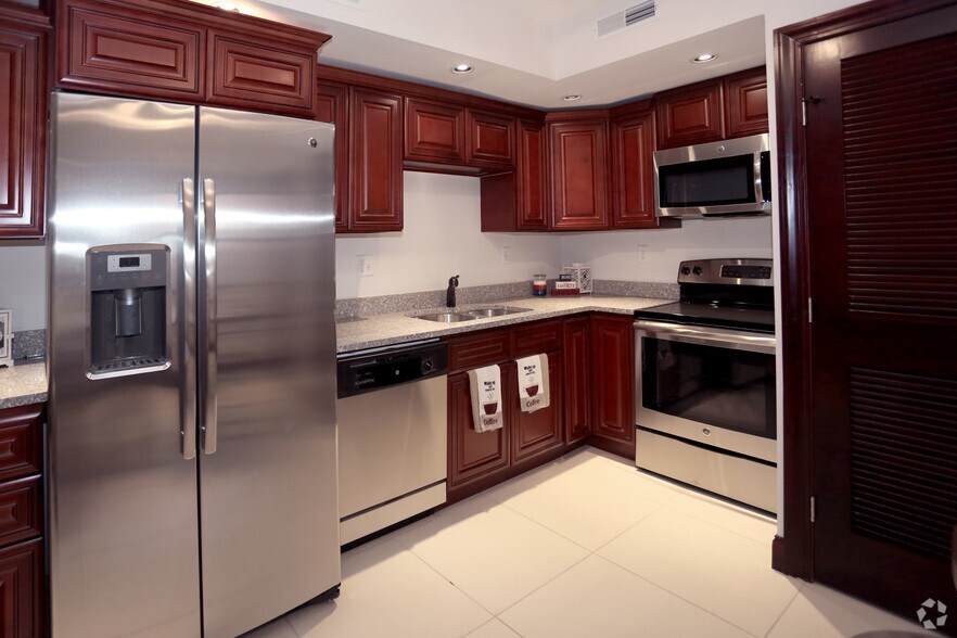 More Photos Of 1014-1024 Locust St, Saint Louis Apartments For Sale