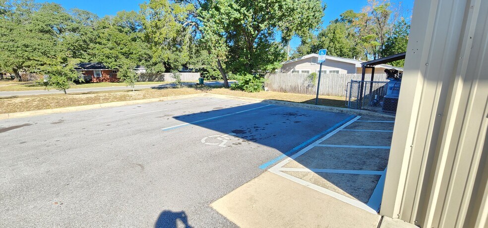 More Photos Of 1 2nd Ave, Fort Walton Beach Auto Repair For Sale