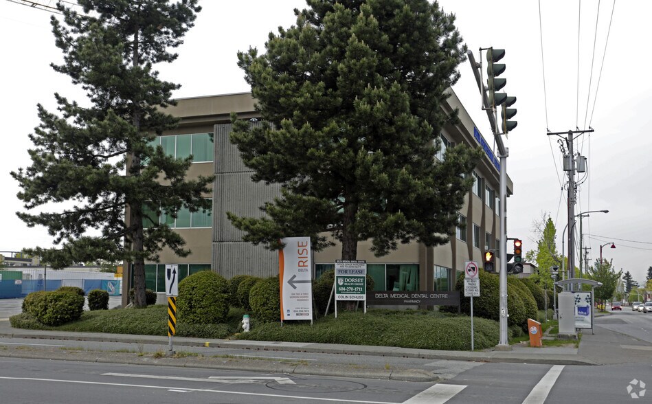 More Photos Of 8035 120th St, Delta Medical For Lease