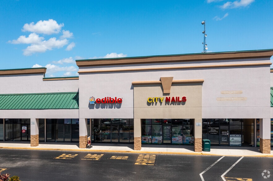 More Photos Of 18500-18700 Veterans Blvd, Port Charlotte Unknown For Lease