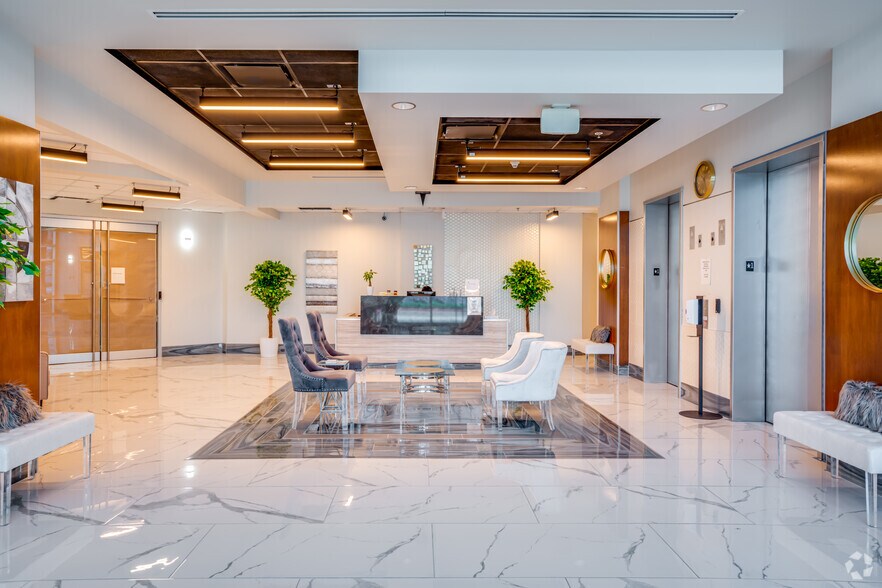 More Photos Of 3377 S Price Rd, Chandler Office For Lease