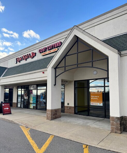 More Photos Of 311-333 Massachusetts Ave, Lunenburg Unknown For Lease