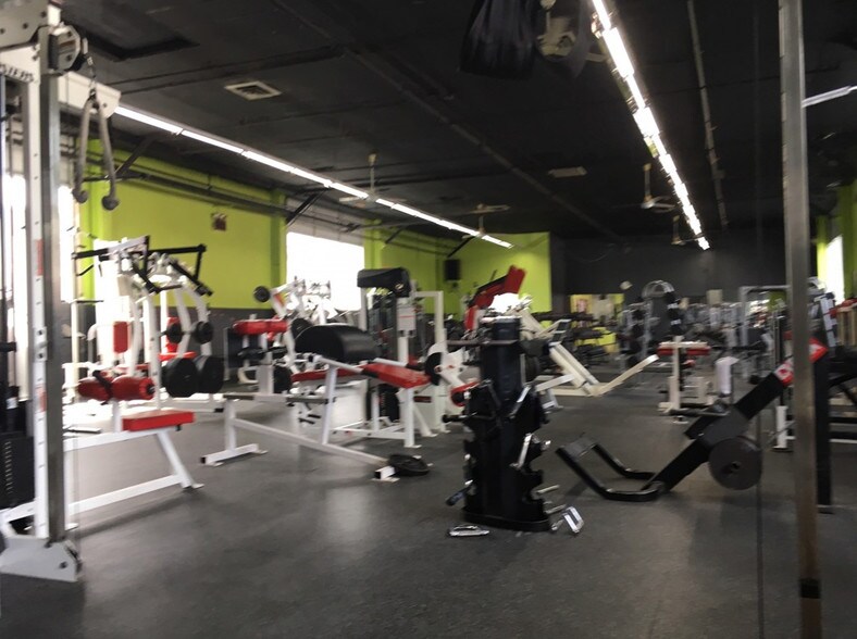 More Photos Of 105 Warwick St, Lititz Freestanding For Sale