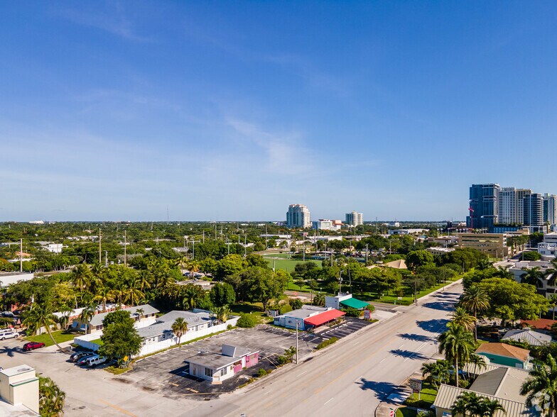 Primary Photo Of , Fort Lauderdale General Retail For Sale