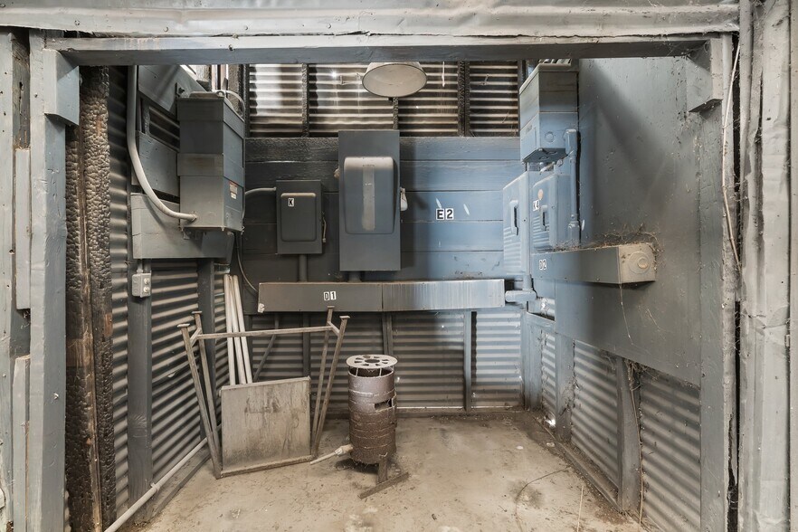 More Photos Of 3314 Carr St, Houston Manufacturing For Sale