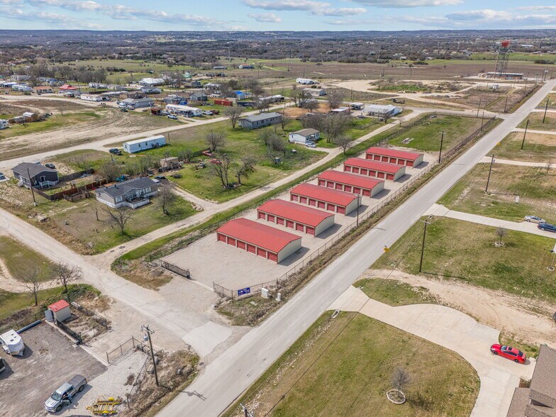 More Photos Of 101 Enchanted Lakes dr, Azle Self Storage For Sale