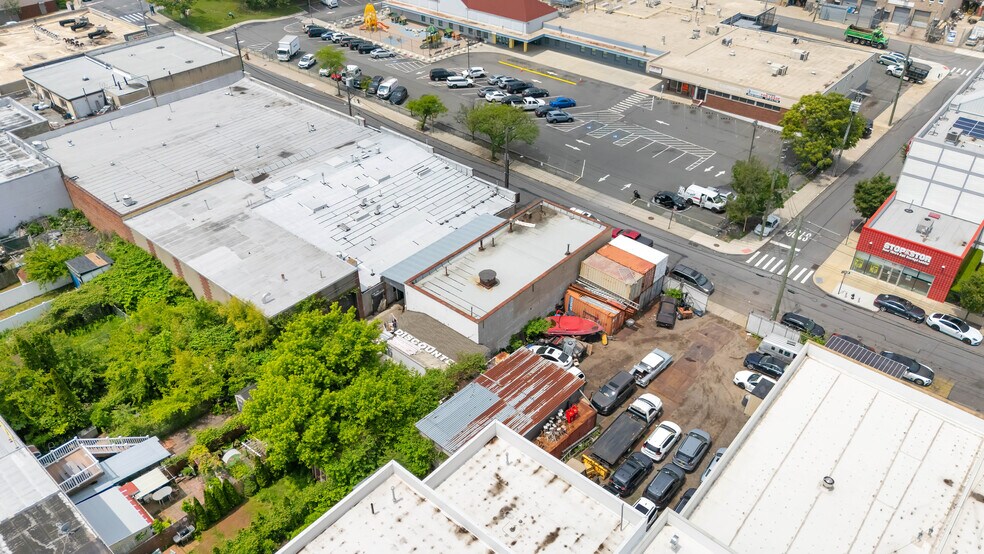 More Photos Of 148 Lynhurst Ave, Staten Island General Retail For Sale