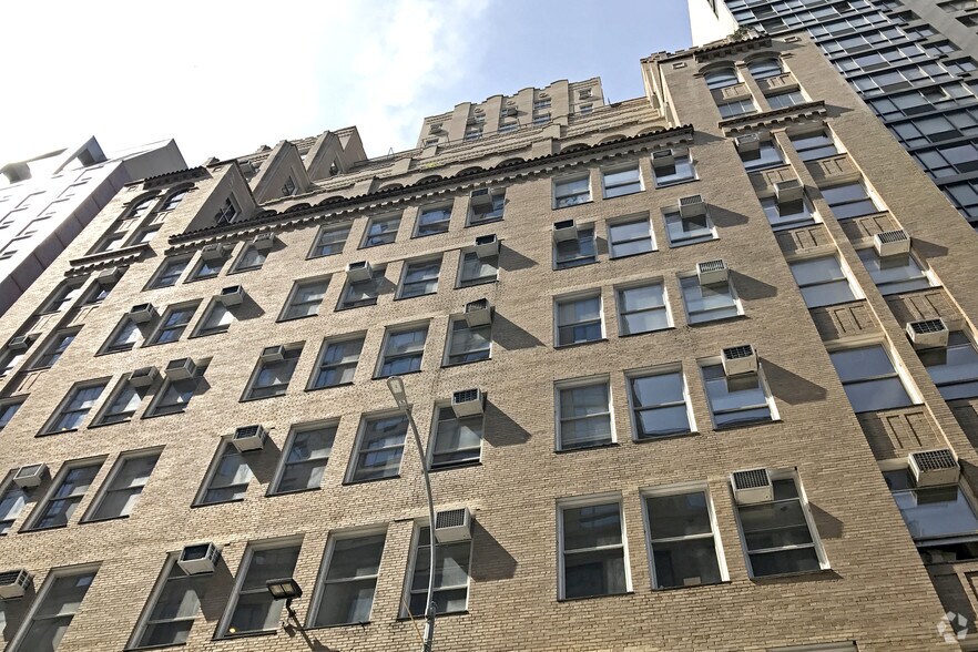 More Photos Of 336-342 W 37th St, New York Loft Creative Space For Lease