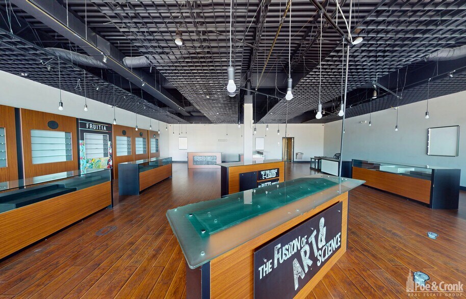 More Photos Of 4750 Valley View Blvd NW, Roanoke Freestanding For Lease