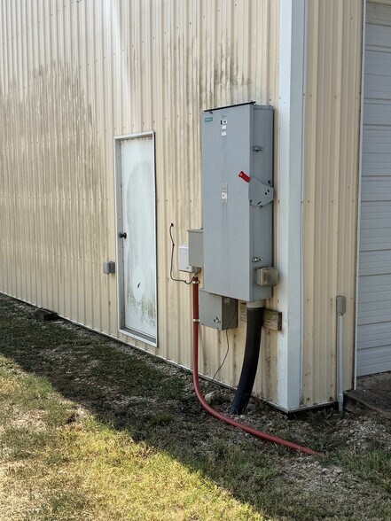 More Photos Of 1144 Buckstitch Rd, Sulphur Industrial For Sale
