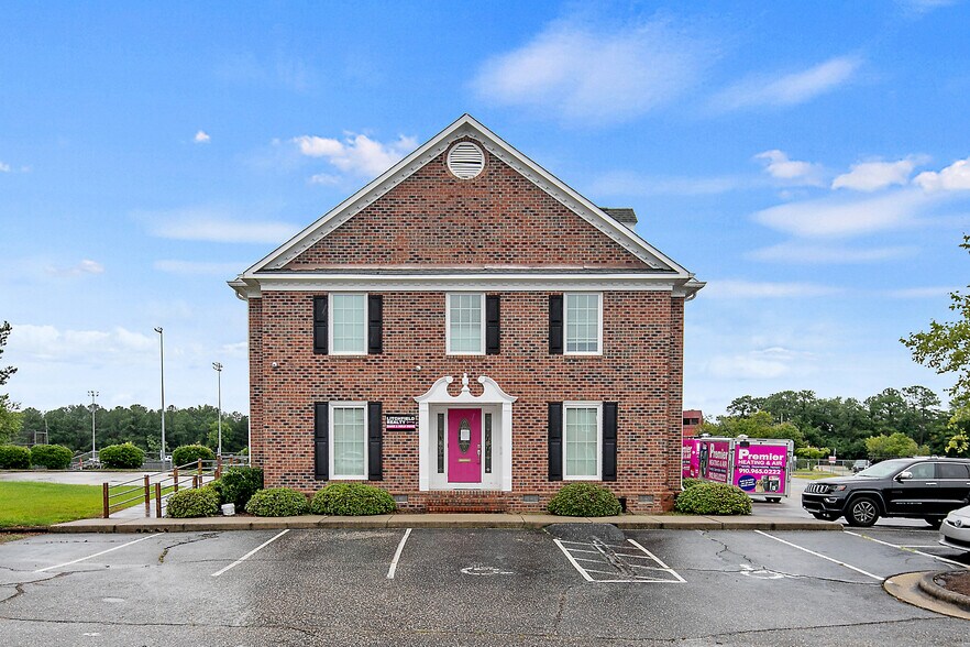More Photos Of 581 Executive Pl, Fayetteville Office For Sale