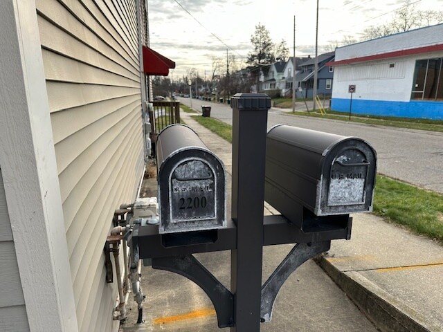 More Photos Of 2200 E Michigan Ave, Lansing Office Residential For Sale