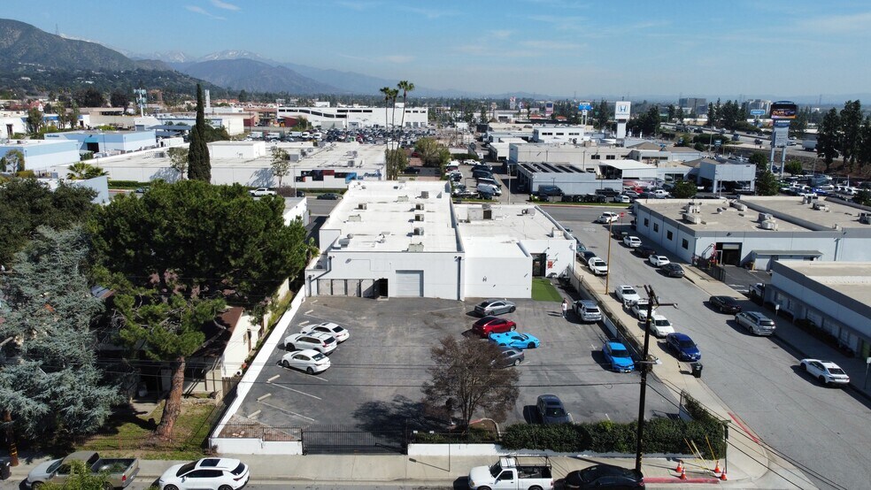 More Photos Of 1321 S Shamrock Ave, Monrovia Manufacturing For Lease