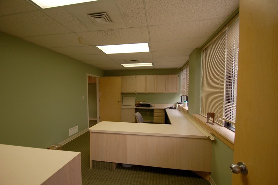 More Photos Of 8100 Ravines Edge Ct, Columbus Medical For Lease