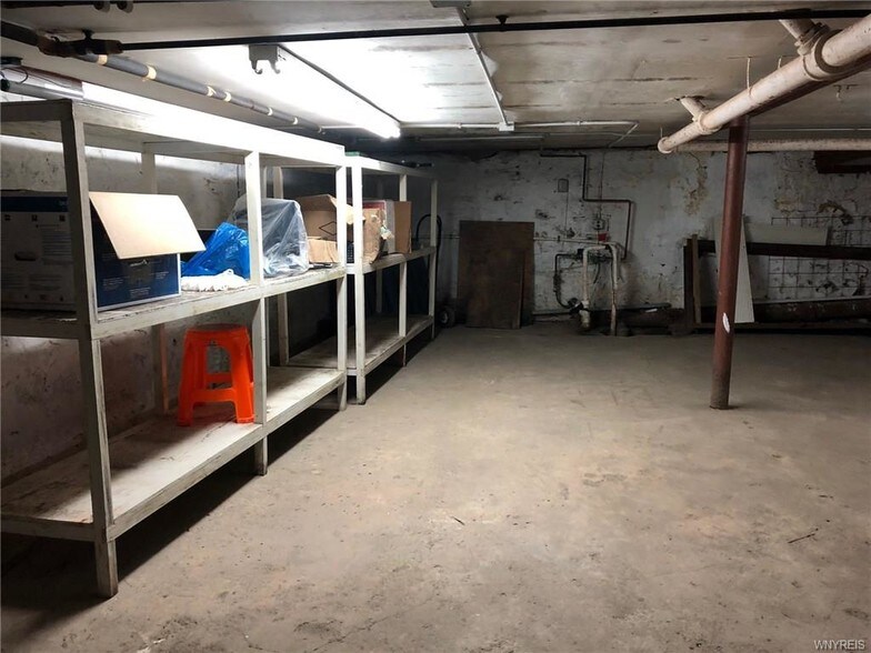 More Photos Of 294 W Ferry St, Buffalo Restaurant For Lease