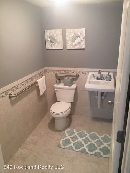 More Photos Of 849 Rockland Ave, Staten Island Apartments For Sale