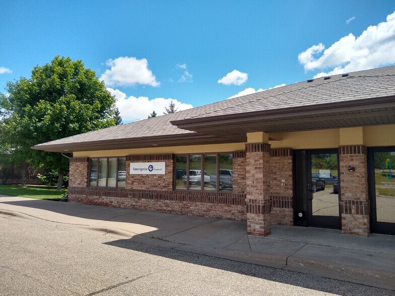 More Photos Of 8935 33rd St N, Lake Elmo Office For Lease