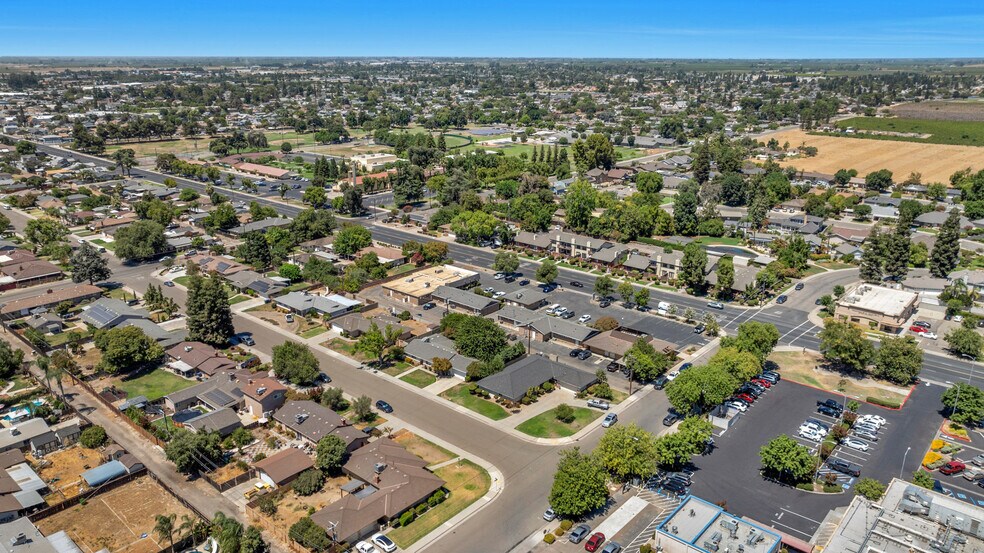 More Photos Of 1215-1239 Rose Ave, Selma Medical For Lease
