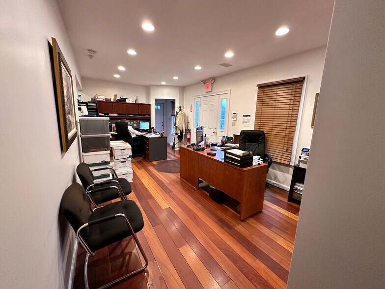 More Photos Of 151 W Carver St, Huntington Office For Sale