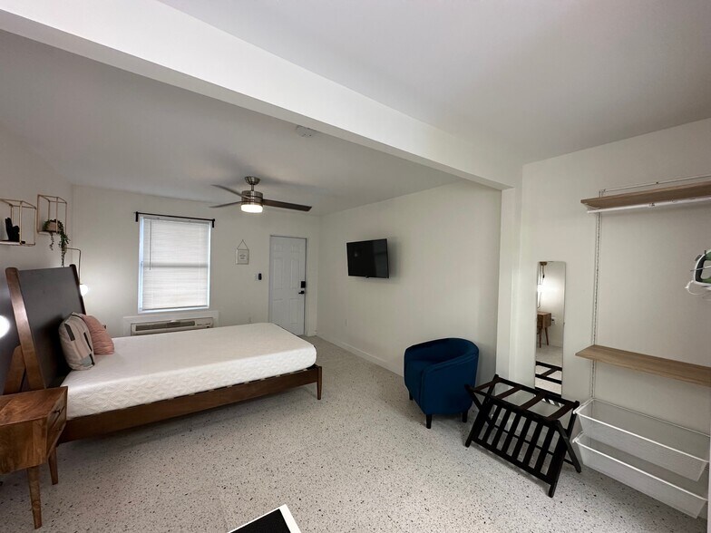 More Photos Of 351 NE 7th Ave, Delray Beach Apartments For Sale