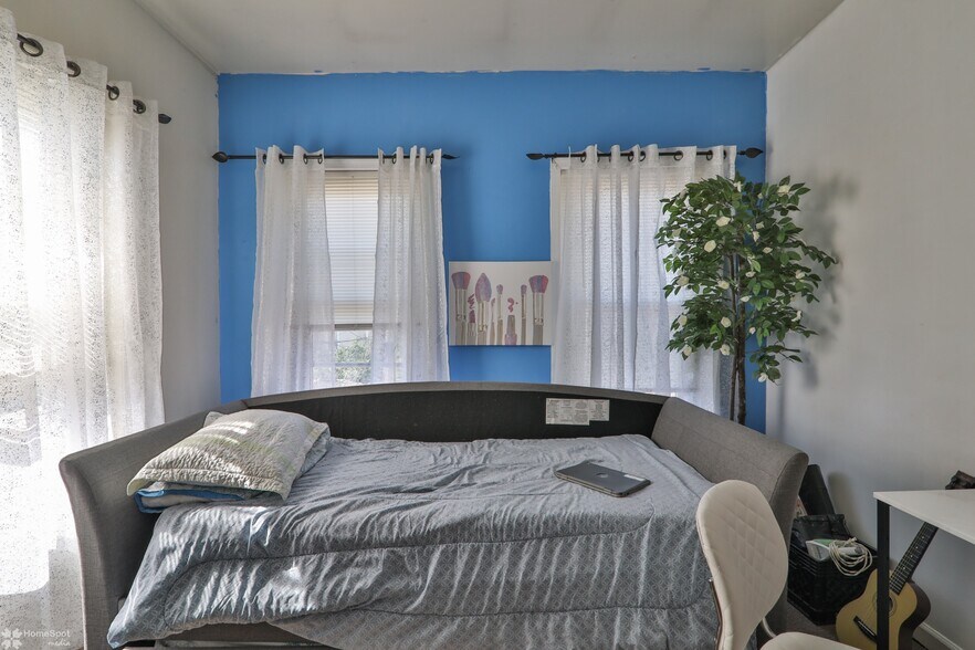 More Photos Of 1550 Warren St, Allentown Apartments For Sale