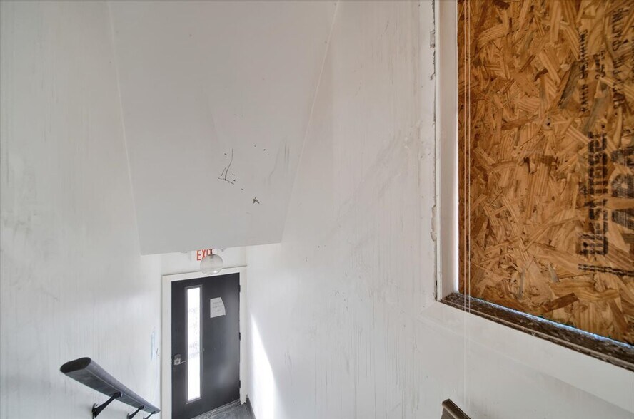More Photos Of 7436 Oakland St, Detroit Apartments For Sale