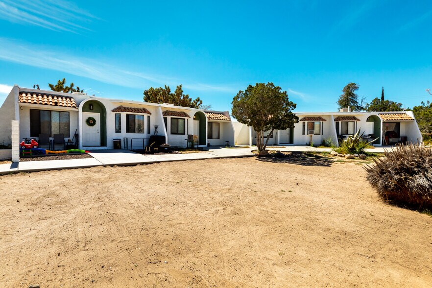More Photos Of 7772 Jemez Trl, Yucca Valley Multifamily For Sale