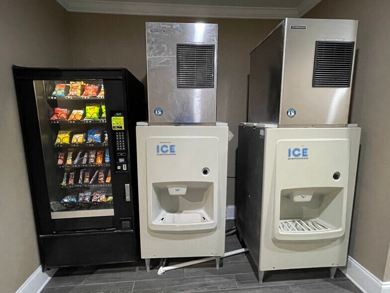 More Photos Of 4577 E Highway 20, Niceville Hotel For Sale