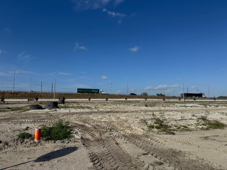 More Photos Of 205 Coastal Ln, West Melbourne Unknown For Lease