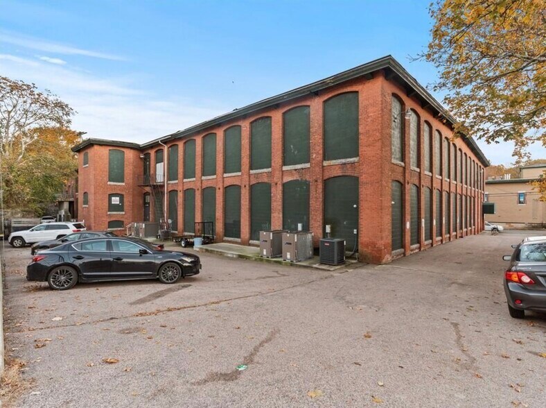 More Photos Of 770 Main St, West Warwick Warehouse For Sale