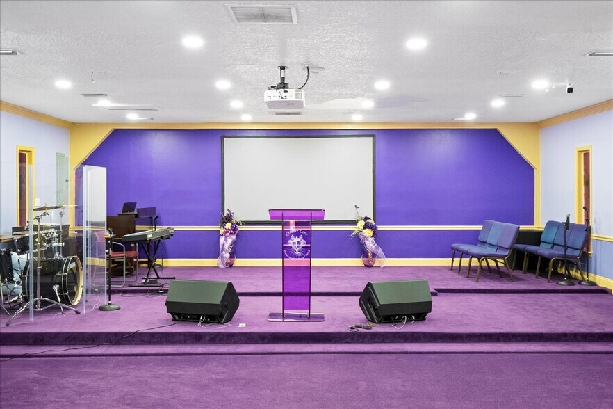 More Photos Of 1434 Oakhurst Ave, Jacksonville Religious Facility For Sale