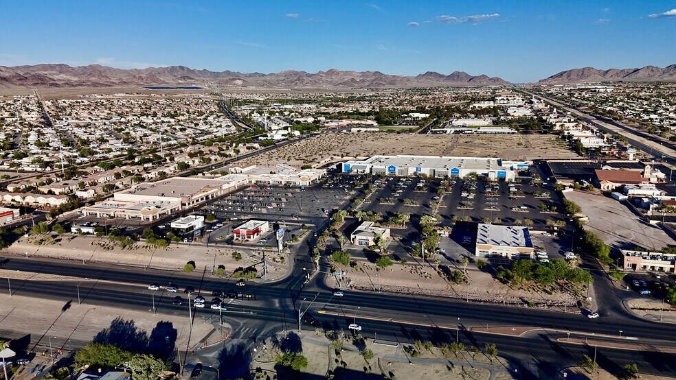 More Photos Of 200-284 E Lake Mead Dr, Henderson Unknown For Lease