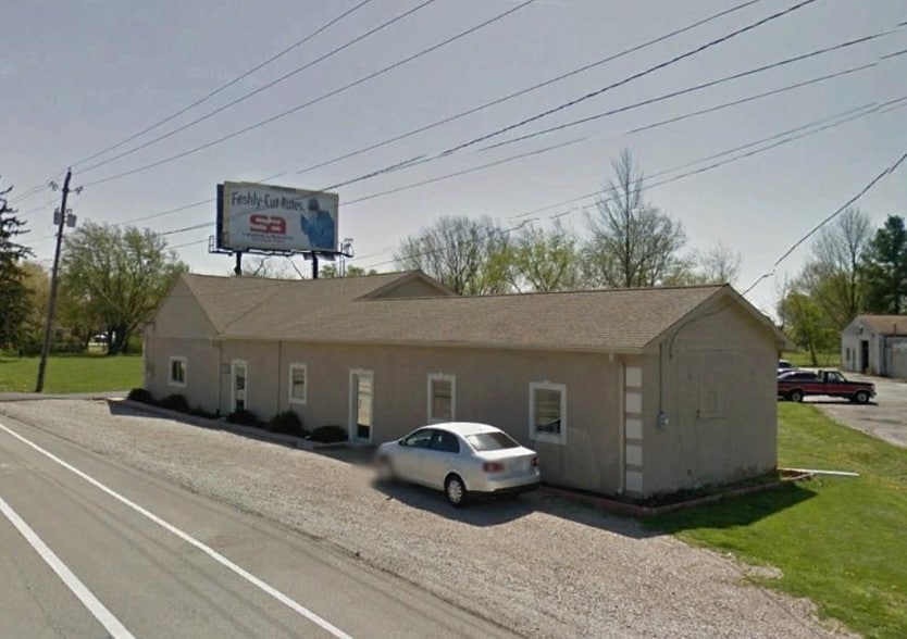 Primary Photo Of 7947 Southeastern Ave, Indianapolis Loft Creative Space For Sale