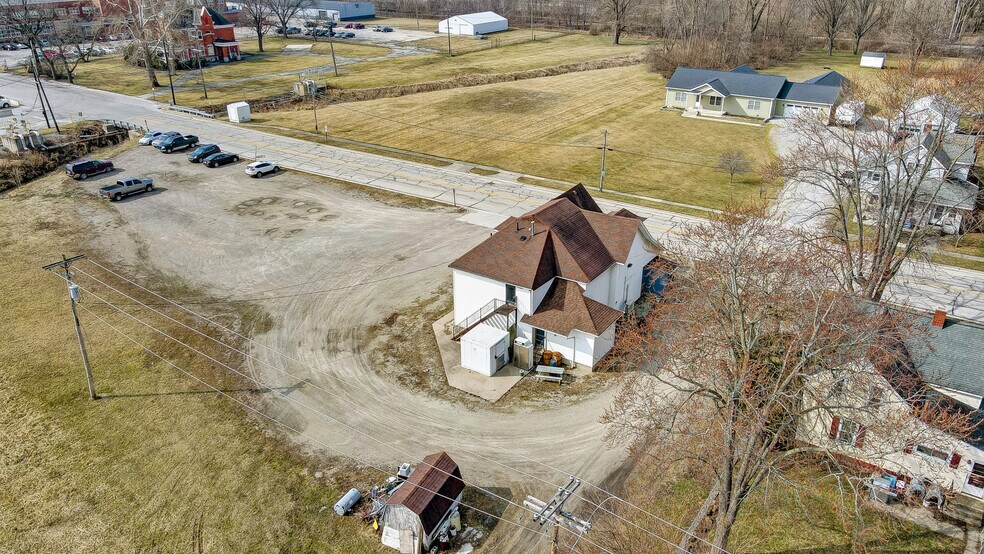 More Photos Of 1040 S Wayne St, Saint Marys Restaurant For Sale